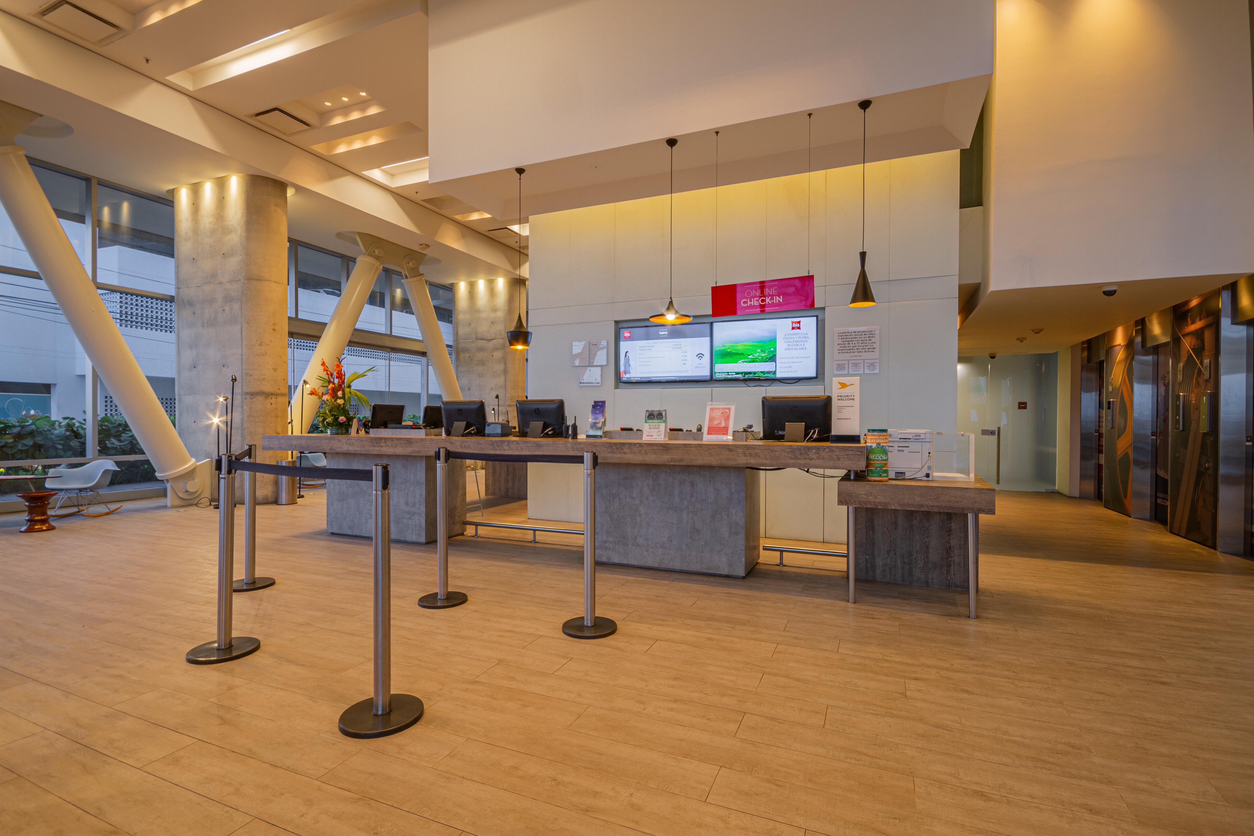 فندق Ibis Cartagena Marbella المظهر الخارجي الصورة