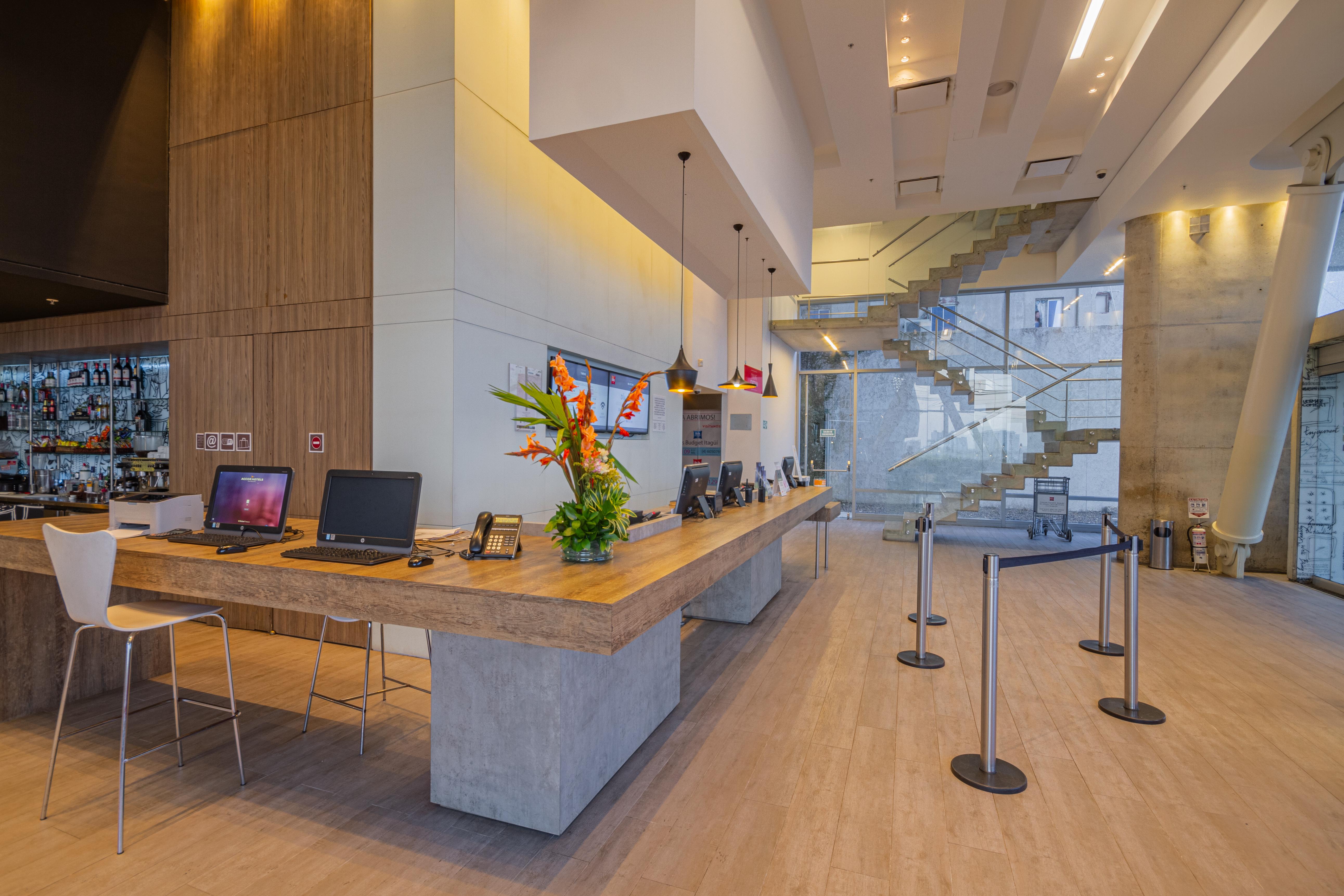 فندق Ibis Cartagena Marbella المظهر الخارجي الصورة